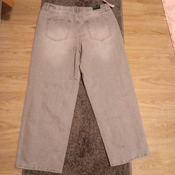 NWTS Easy Ridgid Distressed 90's Straight Cut Jeans Size 17 - Picture 4 of 4